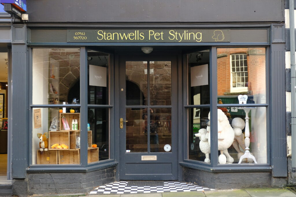 Stanwells Pet Styling Shop Front