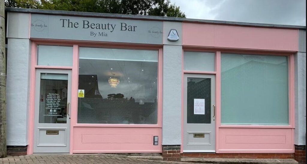 Beauty Bar By Mia shop front